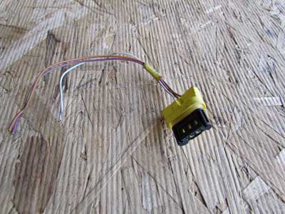 BMW Yellow / Black Connector with Pigtail 8373642